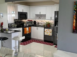 9280 Fontainebleau Blvd APT 101, Miami, FL 33172