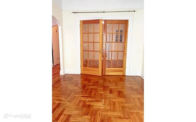 Rented by Douglas Elliman | media 20