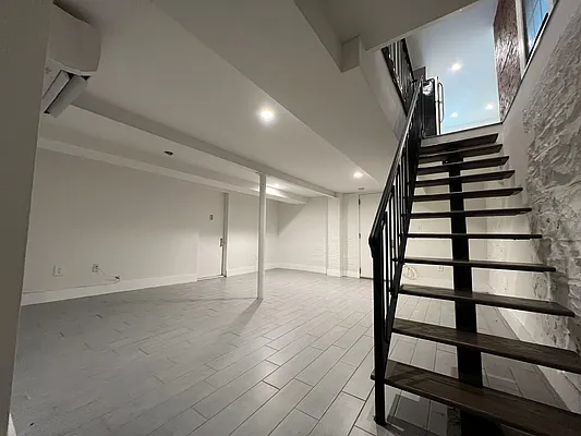 Rented by Yup Realty LLC | media 31