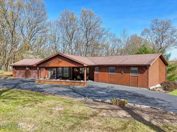 140 Poplar St, Lakeville, PA 18438