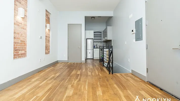 Rented by Nooklyn NYC LLC | media 7