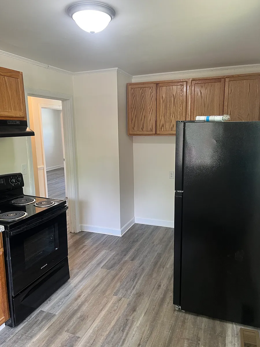 Building Photo - 118 Earnhardt Ave #1