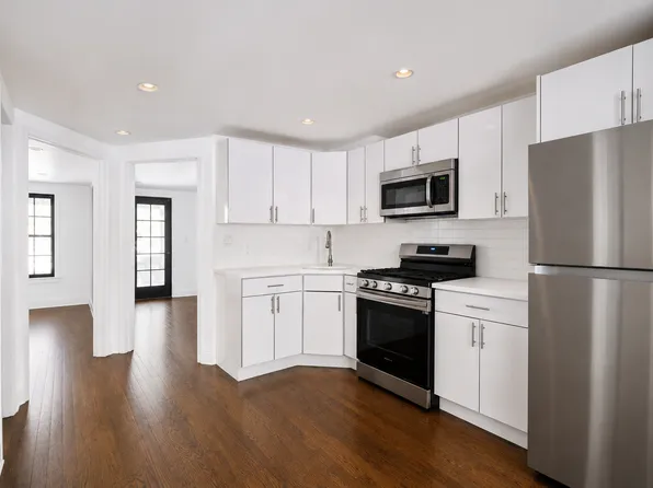 12 Roosevelt Pl, Brooklyn, NY