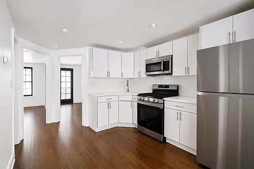 12 Roosevelt Pl #1 Photo 1