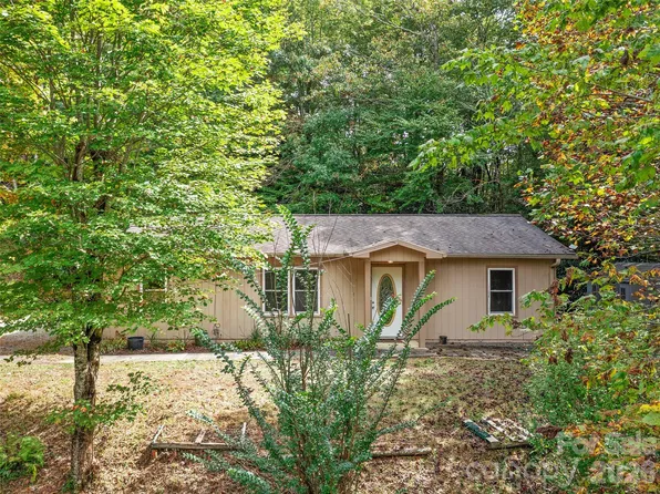 158 Dover Ln, Spruce Pine, NC 28777
