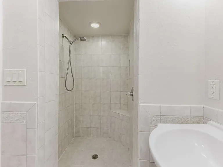 1310 La Faunce Way — Photo 21