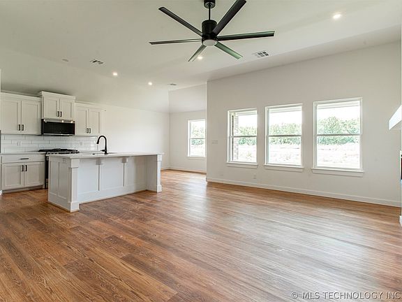 2nd image of 10948 S 271st East Ave
