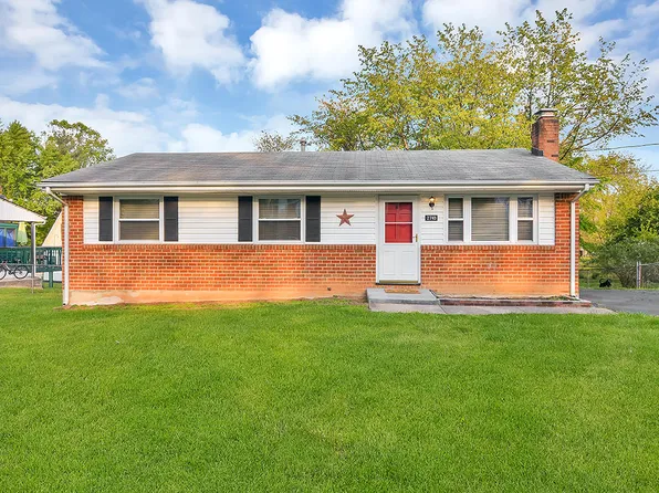 2745 Fernlawn Rd, Salem, VA 24153