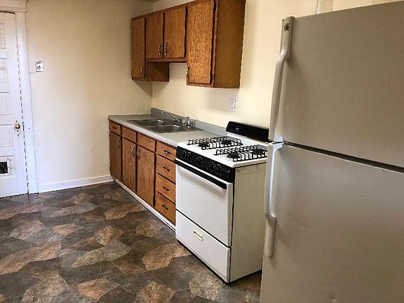 5th image of 1815 E 136th St APT 1W