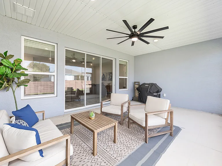 4342 NW 55th Ct — Photo 35