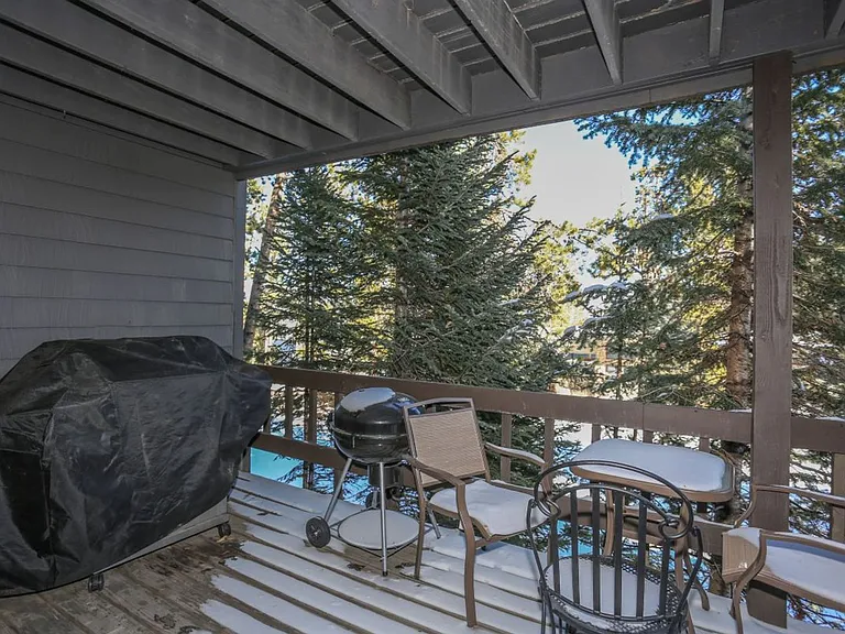 1 Mount Royal Dr — Photo 28