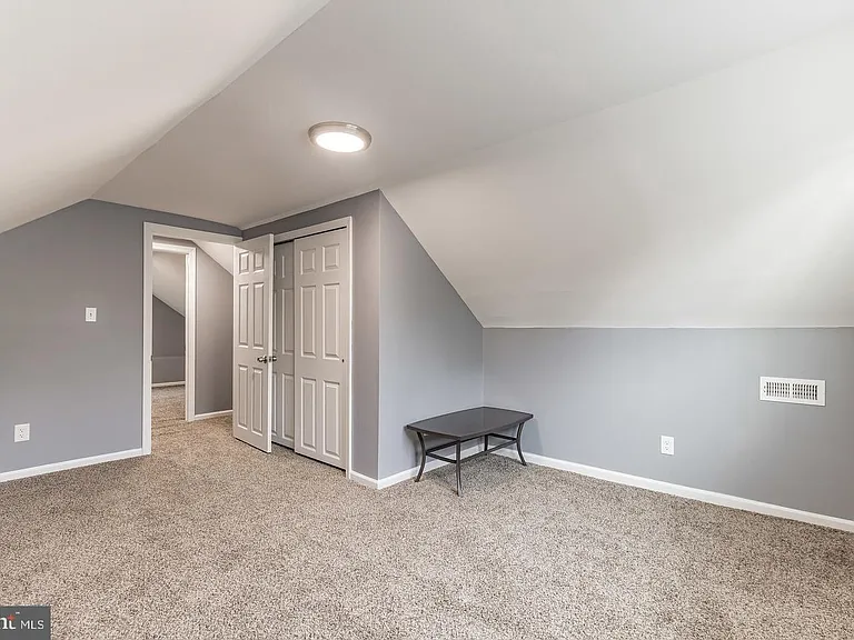 215 W Gloucester Pike — Photo 27