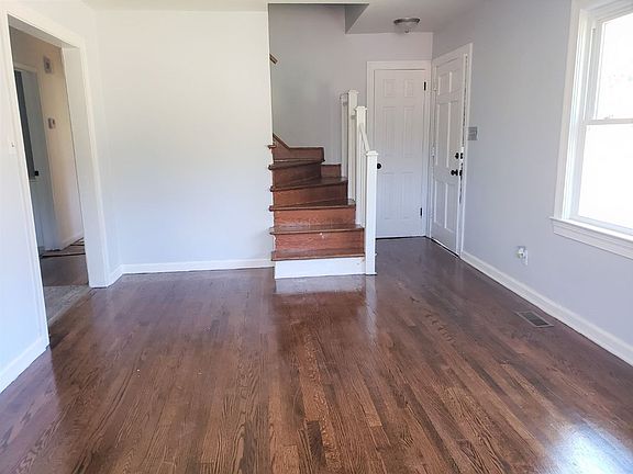 2nd image of 372 Trott Cir