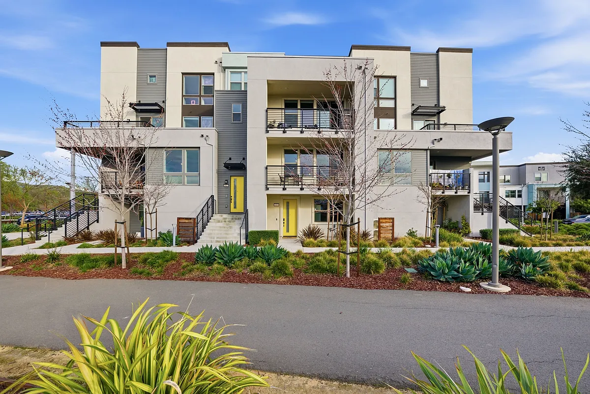 Building Photo - 6809 Canine Ct