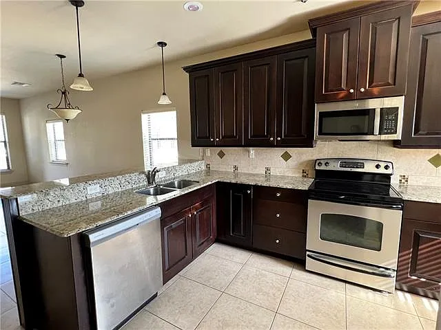 810 Lafitte St #105 — Photo 7