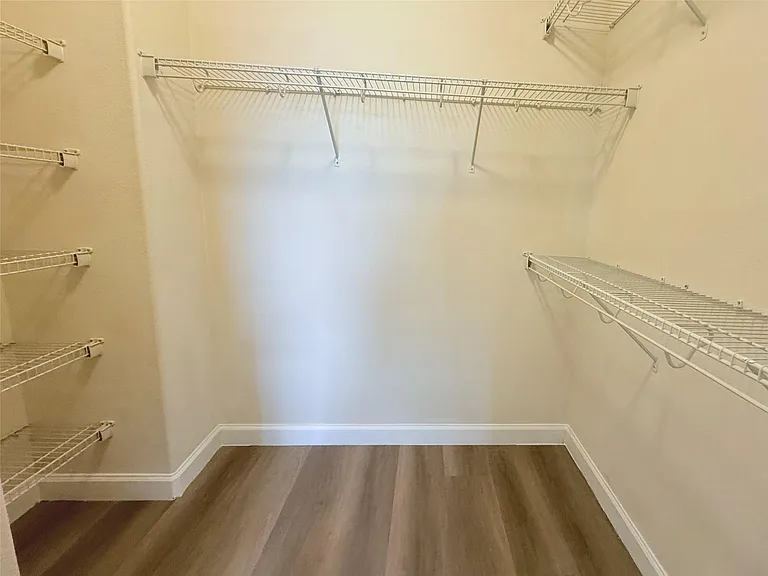 26430 Richwood Oaks Dr — Photo 26