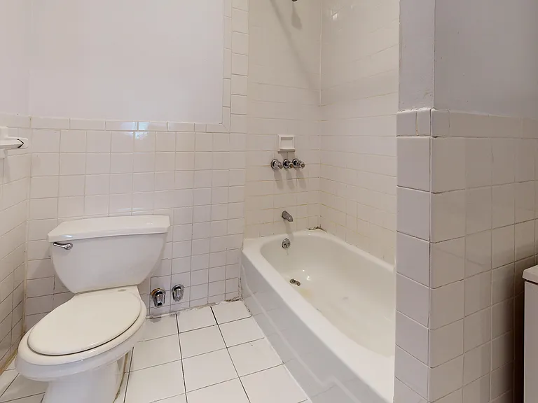 309 E 90th St #5 — Photo 12