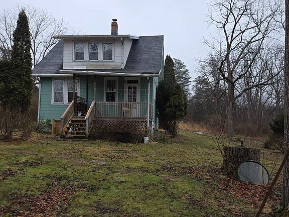 2nd image of 132 Mayfair Rd