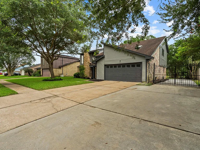 11118 Sagecountry Dr — Photo 3