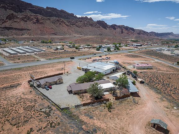 3rd image of 2485 S Highway 191