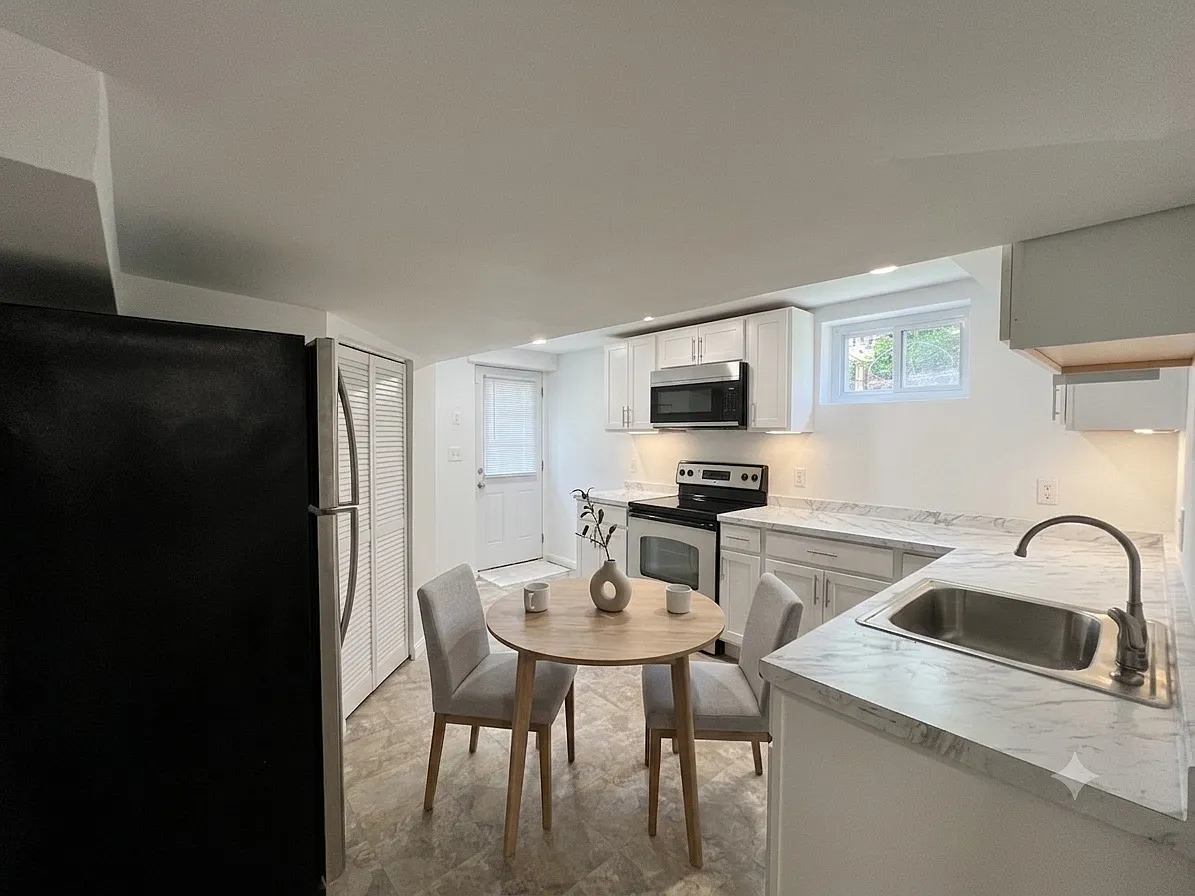10230 Conover Dr — Photo 3