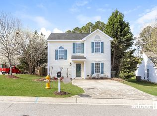 6101 Saybrooke Dr, Raleigh, NC 27604