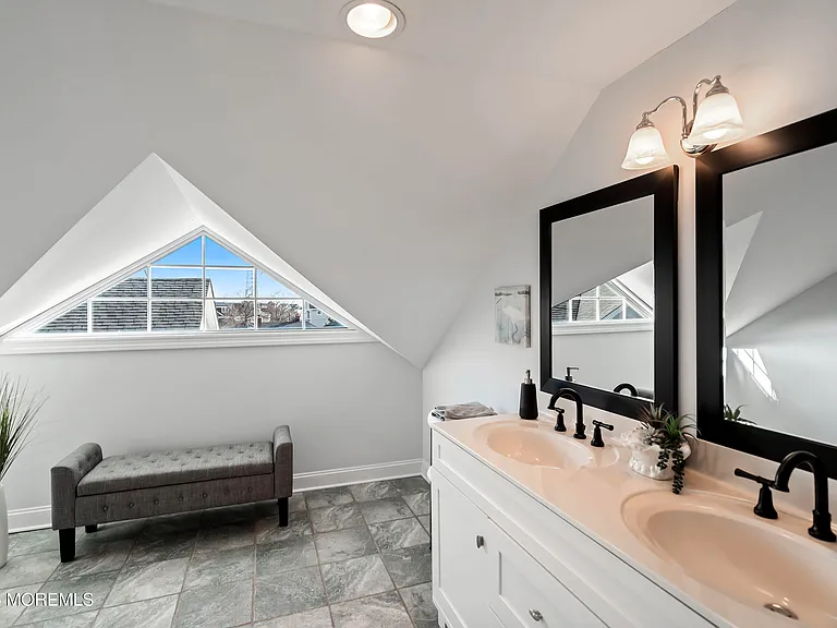 38 Ocean Ave — Photo 25