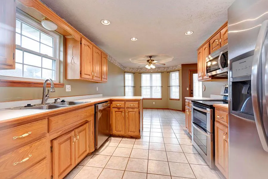 4 bed, 1580 sqft, $1,650 — Photo 3