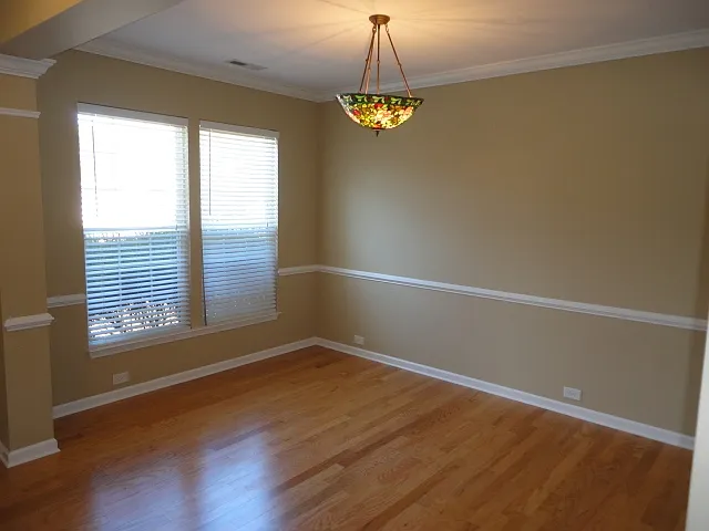 3 bed, 2.5 bath, 1594 sqft, $2,065 — Photo 3