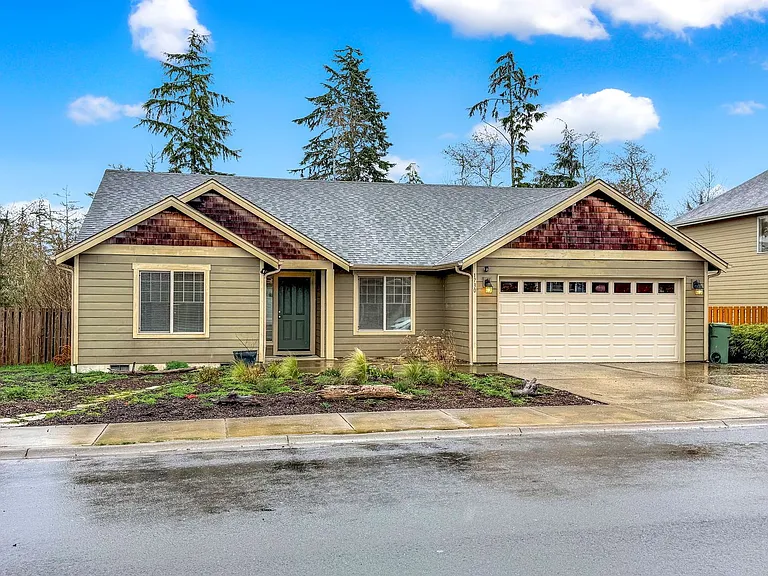 1730 Pacific Ridge Ln — Photo 2