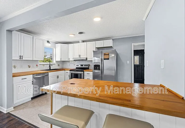 262 Indian Creek Rd — Photo 8