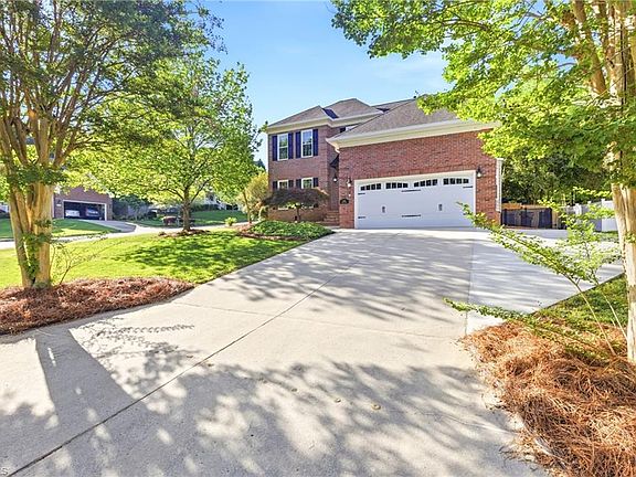2nd image of 3542 Terrault Dr