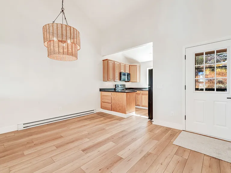 dining area off kitchen