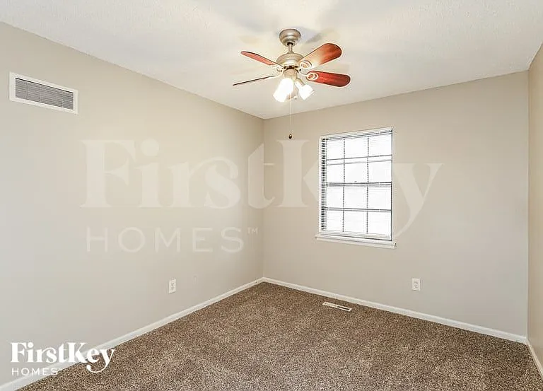 400 SW Oxford Dr — Photo 12