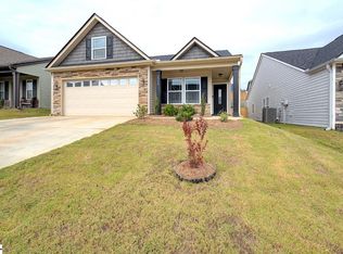 1318 Romany Ct, Boiling Springs, SC 29316