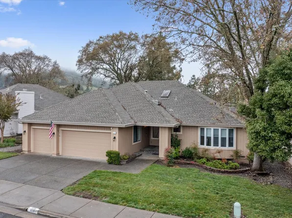 326 Singing Brook Circle, Santa Rosa, CA 95409