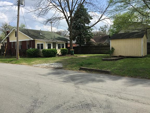 4th image of 719 Willow St