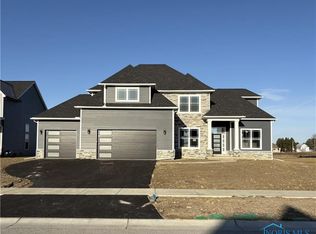 1003 Brampton Park Rd, Perrysburg, OH 43551