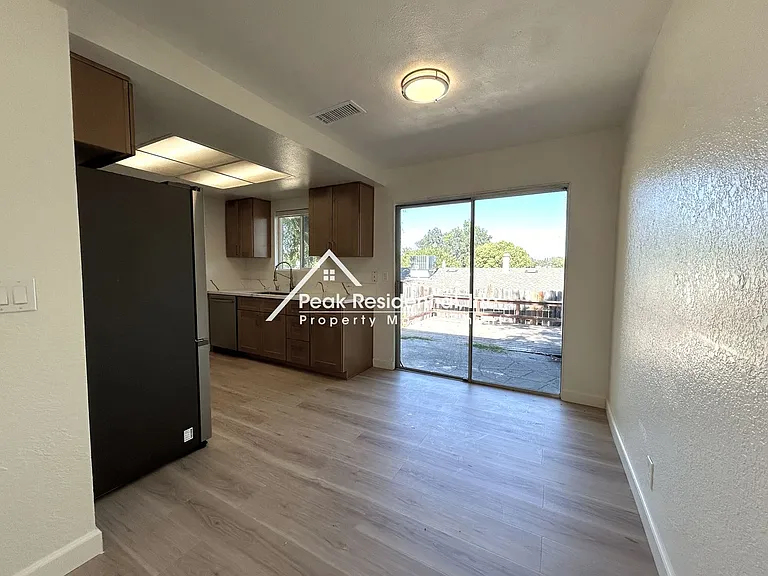 6328 Bonham Cir — Photo 9