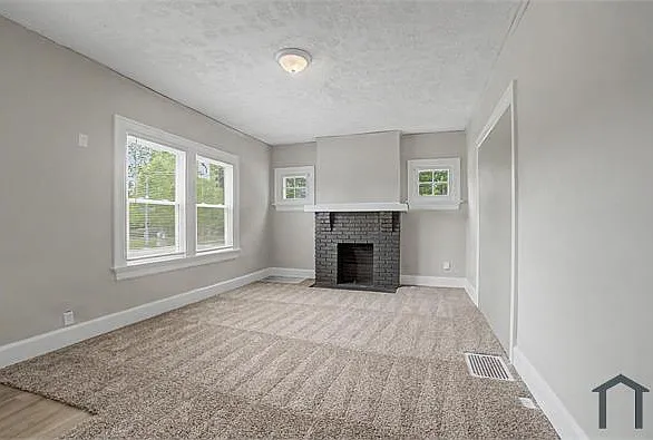 2600 Wayne Ave — Photo 4