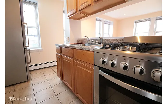 Rented by Douglas Elliman | media 8