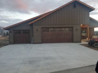 726 Cedar Springs Dr, Thayne, WY 83127