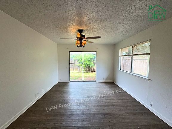 2nd image of 2613 Amherst Ct