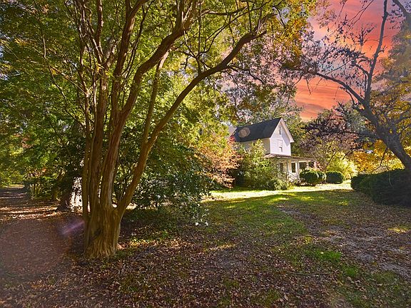 3rd image of 16367 Courthouse Rd