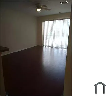3 bed, 1044 sqft, $2,100 — Photo 3