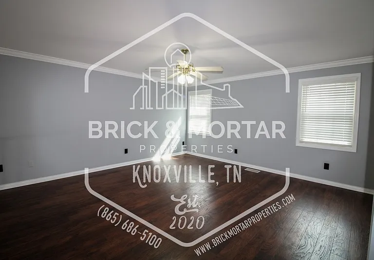 613 Chapel Point Ln — Photo 26