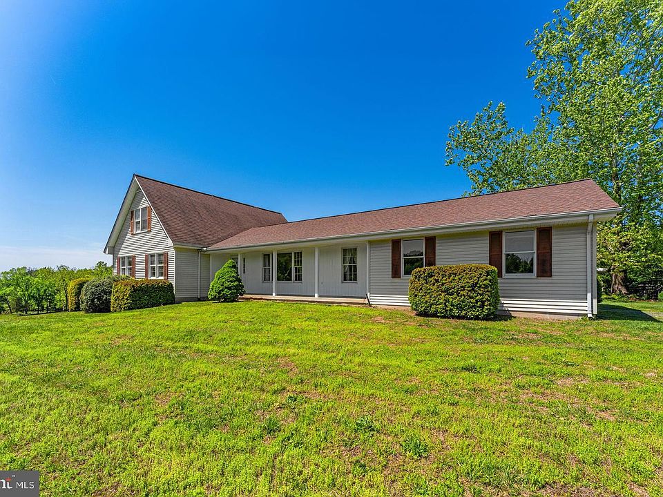 1st image of 40297 Braddock Rd