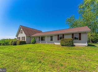 40297 Braddock Rd, Aldie, VA 20105