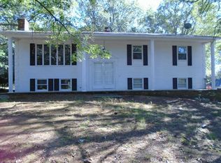 52 Bishop Hill Rd, Johnston, RI 02919