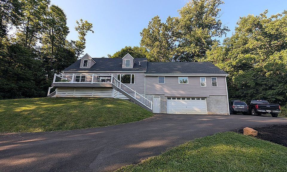 1st image of 15 Valley Rd